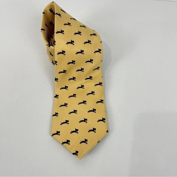 J. McLaughlin 100% Silk Yellow Dog Print Tie - Picture 1 of 5